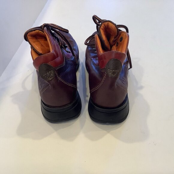 Timberland Waterproof Hiking Boots Womens 7.5 M Burgundy Leather Round Ankle Top - Picture 5 of 10